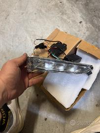 Faretti scirocco con freccia Led anteriore