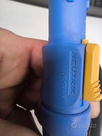 powercon Neutrik