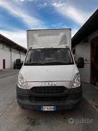 IVECO DAILY METANO 3.000 motore con 0 km