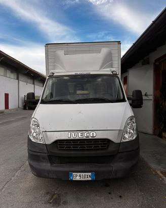 IVECO DAILY METANO 3.000 motore con 0 km