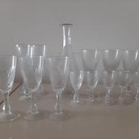 14 bicchieri e bottiglia vintage