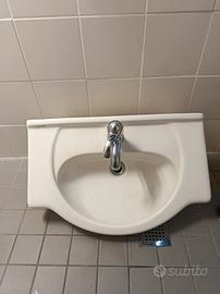 Lavabo sospeso 