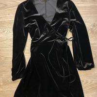 Vestito di velluto a portafoglio Zara