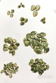 Bottoni verdi smaltati con strass – originali