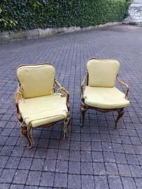 Coppia di seggiole antiche in legno