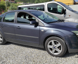 Ford focus ricambi o intera