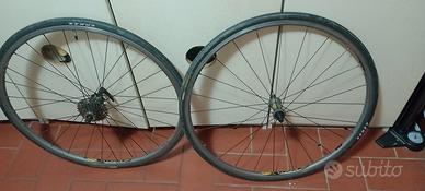 coppia di ruote da 28 vintage Mavic Cosmos