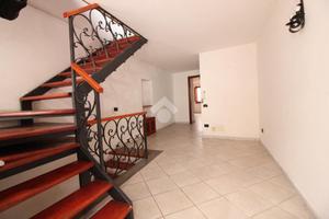 CASA SEMINDIPENDENTE A LAMEZIA TERME