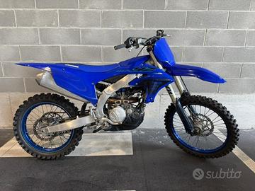 YAMAHA YZ 250 F blu (57 ore di utilizzo)