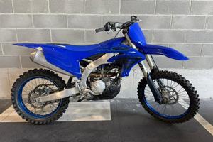 YAMAHA YZ 250 F blu (57 ore di utilizzo)