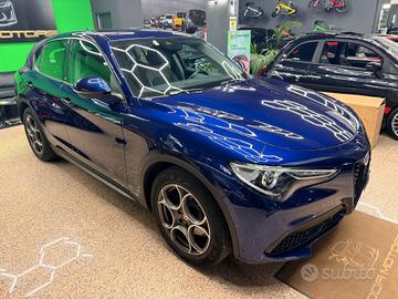 Alfa Romeo Stelvio 2.2 Turbodiesel 190 CV AT8 RWD 