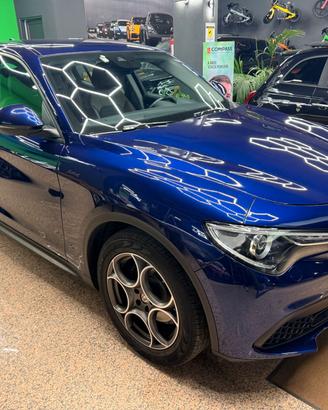 Alfa Romeo Stelvio 2.2 Turbodiesel 190 CV AT8 RWD 