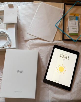 IPad di sesta generazione 32GB WiFi con accessori