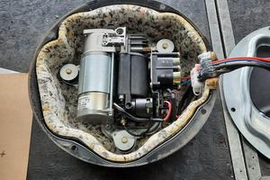 BMW X5 2005 - MOTORINO AMMORTIZZATORI A SOFFIETTO