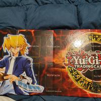 Album e tabellone da gioco di Yu-Gi-Oh 