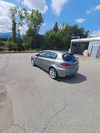 Alfa romeo 147 1.9 q2