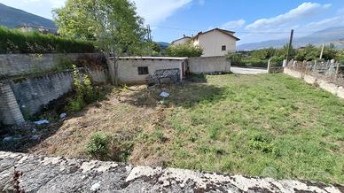 Terreno 942 mq con Garage 41,55 mq