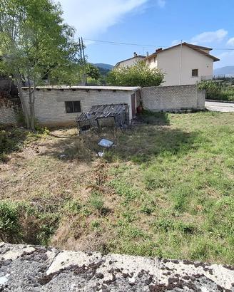 Terreno 942 mq con Garage 41,55 mq