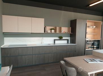 CUCINA MODERNA CON ISOLA