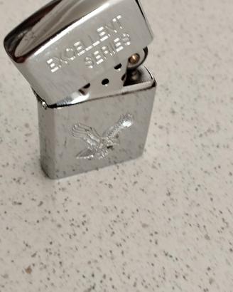 accendino vintage a benzina 