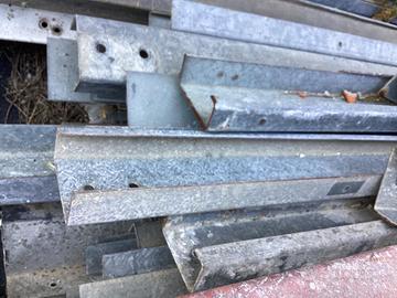 materiale di recupero profilati ferro e tave