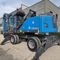 Caricatore ragno Fuchs MHL335F peso 27 ton