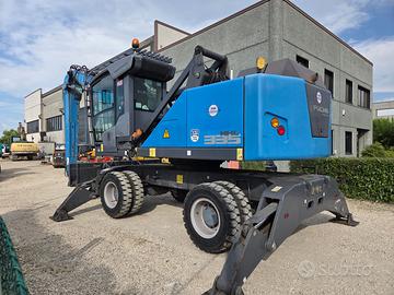 Caricatore ragno Fuchs MHL335F peso 27 ton