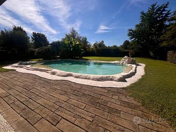 Villa di 206 m² con più di 5 locali a Castel San P