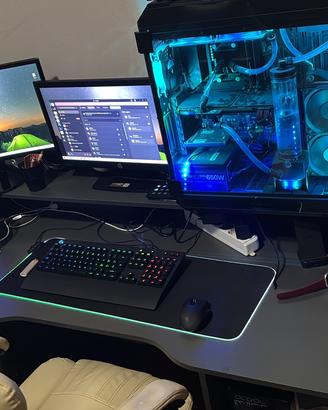 pc gaming con sedia gaming