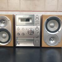 Stereo Sony (Radio, Aux, CD e Cassette)