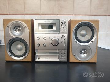 Stereo Sony (Radio, Aux, CD e Cassette)