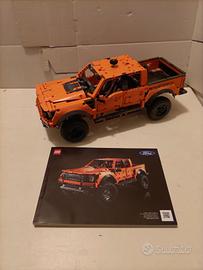 lego Technic pickup Ford 42126
