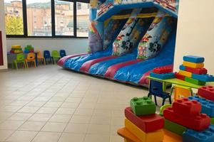 Locale commerciale adibito a sala feste