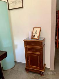Comodini in noce