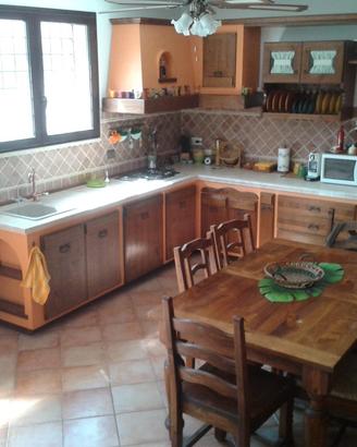 tavolo con 6 sedie