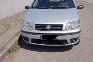 Fiat Punto 1.2 Benzina per neopatentati 104.700km