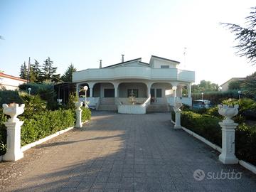 Villa corato vicino al centro