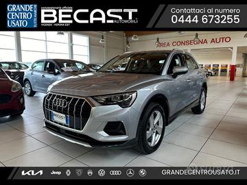 AUDI Q3 35 TDI quattro S tronic Business Advance