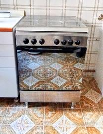 CUCINA LIBERA INSTALLAZIONE INDESIT. 