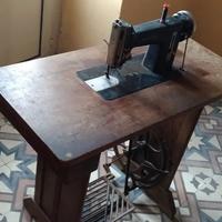 Macchina da cucire Necchi