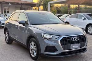 AUDI Q3 35 TDI S tronic Business Advanced FARI FUL