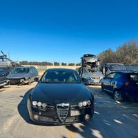 RICAMBI AUTO Alfa romeo 159 sw 2006 nera