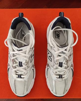 New Balance 530 bianche e argento