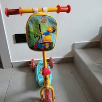 monopattino con marsupio a 15 euro
