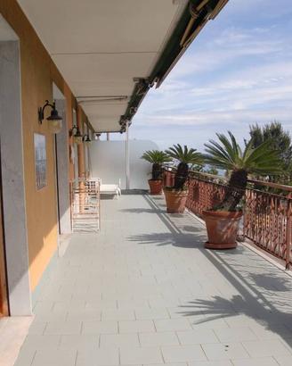 Attico / Mansarda di 130 m² con 4 locali e box aut