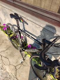 bici  da corsa carbonio alluminio