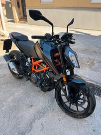 KTM Duke 390 2023