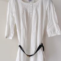 Camicia larga con cintura 