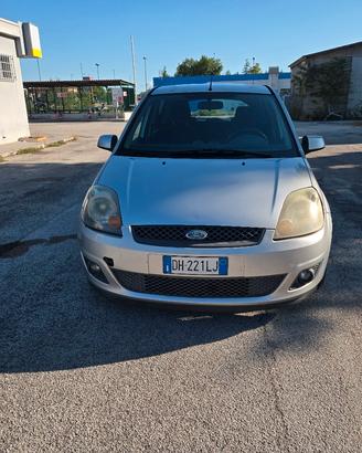 Ford fiesta 1.4 diesel 2007