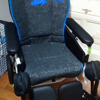 Carrozzina basculante per disabili, in ottime cond